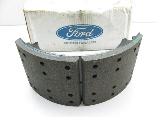 Genuine OEM Ford E4HZ-2218-C 16.5'' X 7'' Brake Shoe 3222-V-1556,  3722-A-183