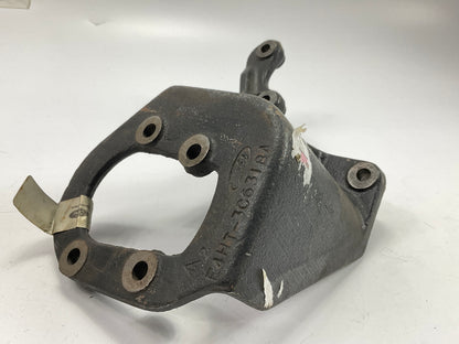 NOS - OEM Ford E4HZ-3A732-B Power Steering Pump Mounting Bracket