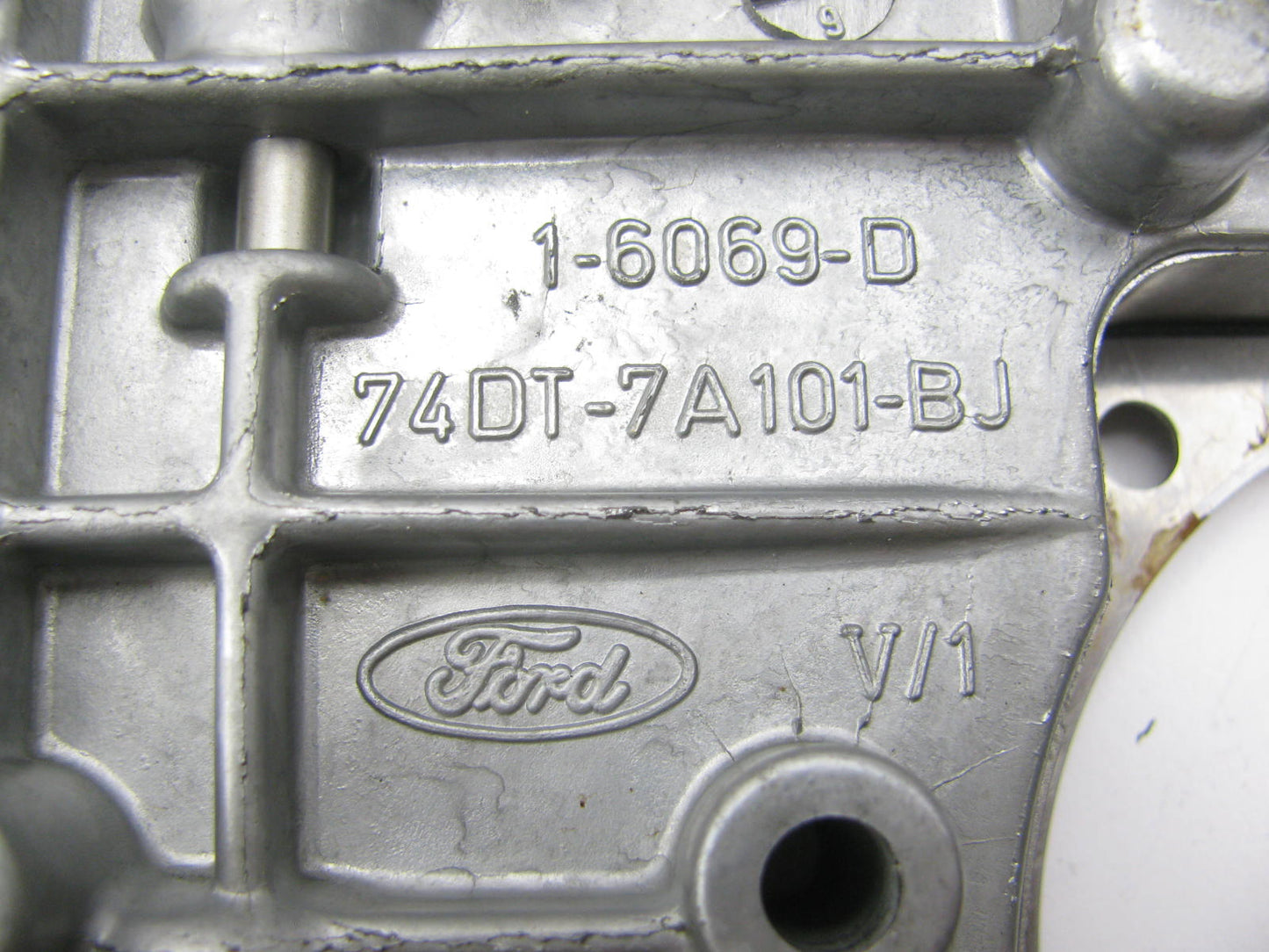 NEW - OEM Ford Tansmission Valve Body E4SZ7A100A Thunderbird Cougar C3 83-89