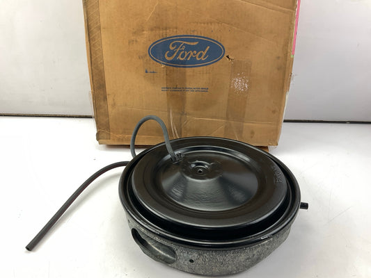 NOS - OEM Ford E4SZ-9600-B Air Cleaner Assembly 1984-1987 Thunderbird 3.8L-V6