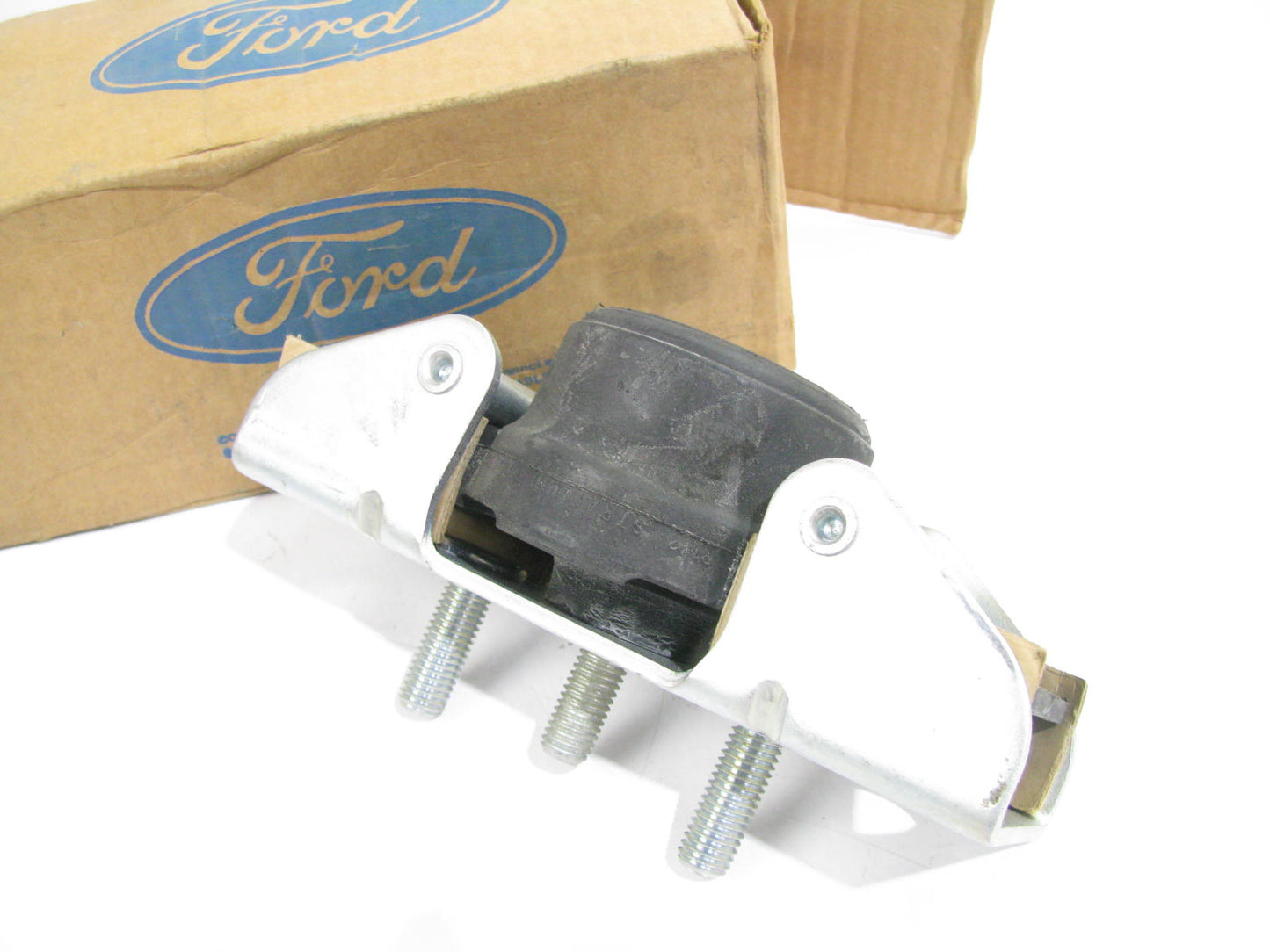 NEW - OEM Ford E57A-6D091-RA Manual Transmission Mount  1985-1990 Ranger