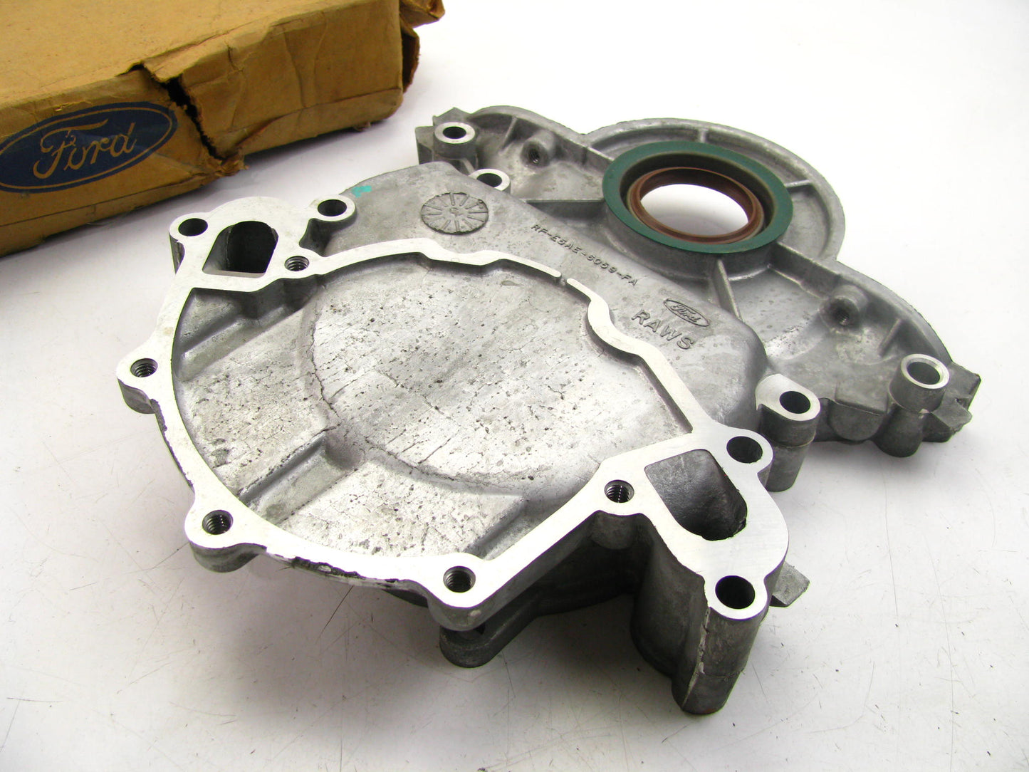 NOS - OEM Ford E5AE-6059-FA Engine Timing Chain Cover 1995-1993 5.0L-V8