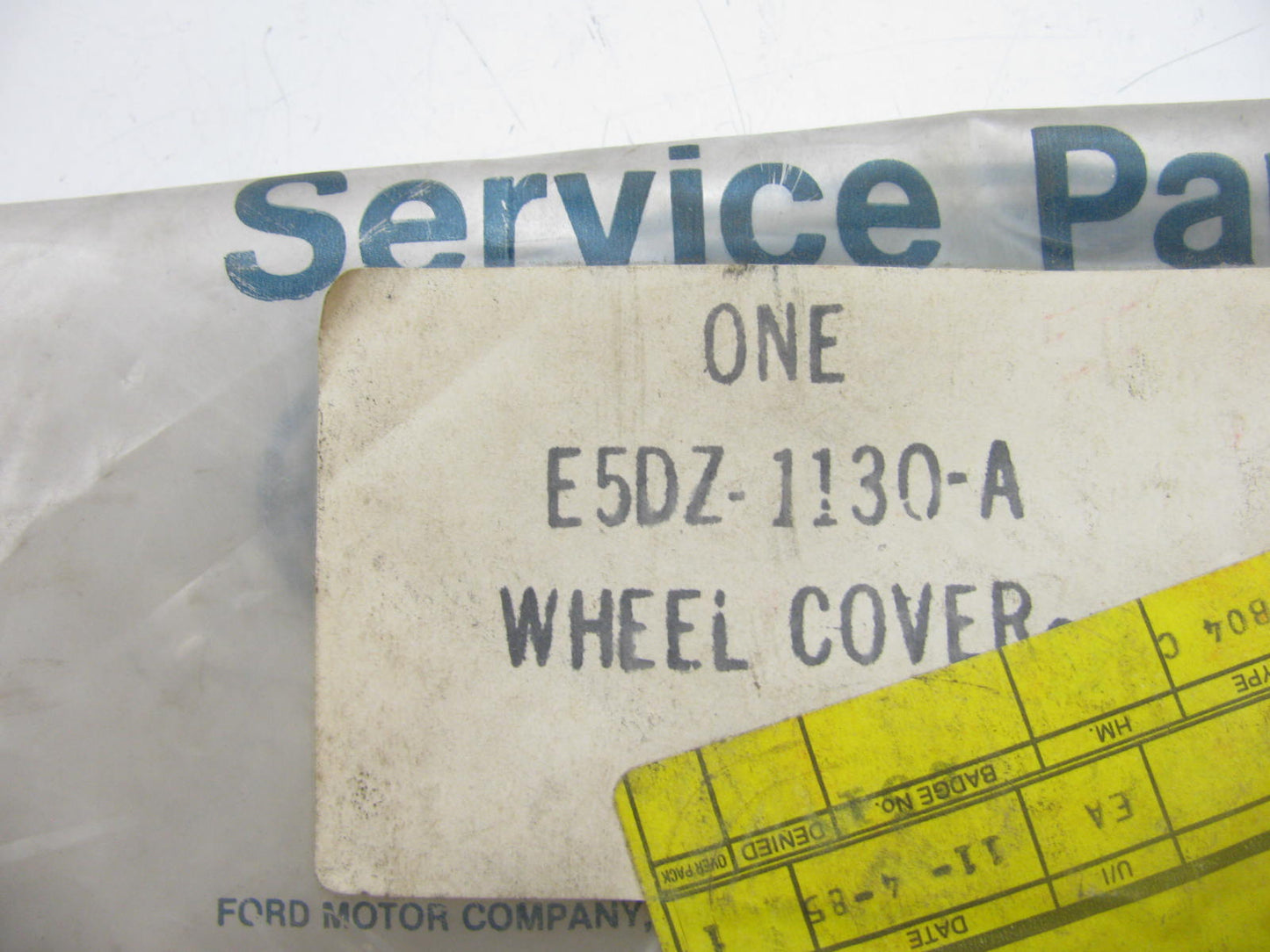 NOS - OEM Ford E5DZ-1130-A Wheel Hub Cap, 14-1/4'' For 1985 LTD (Midsize)