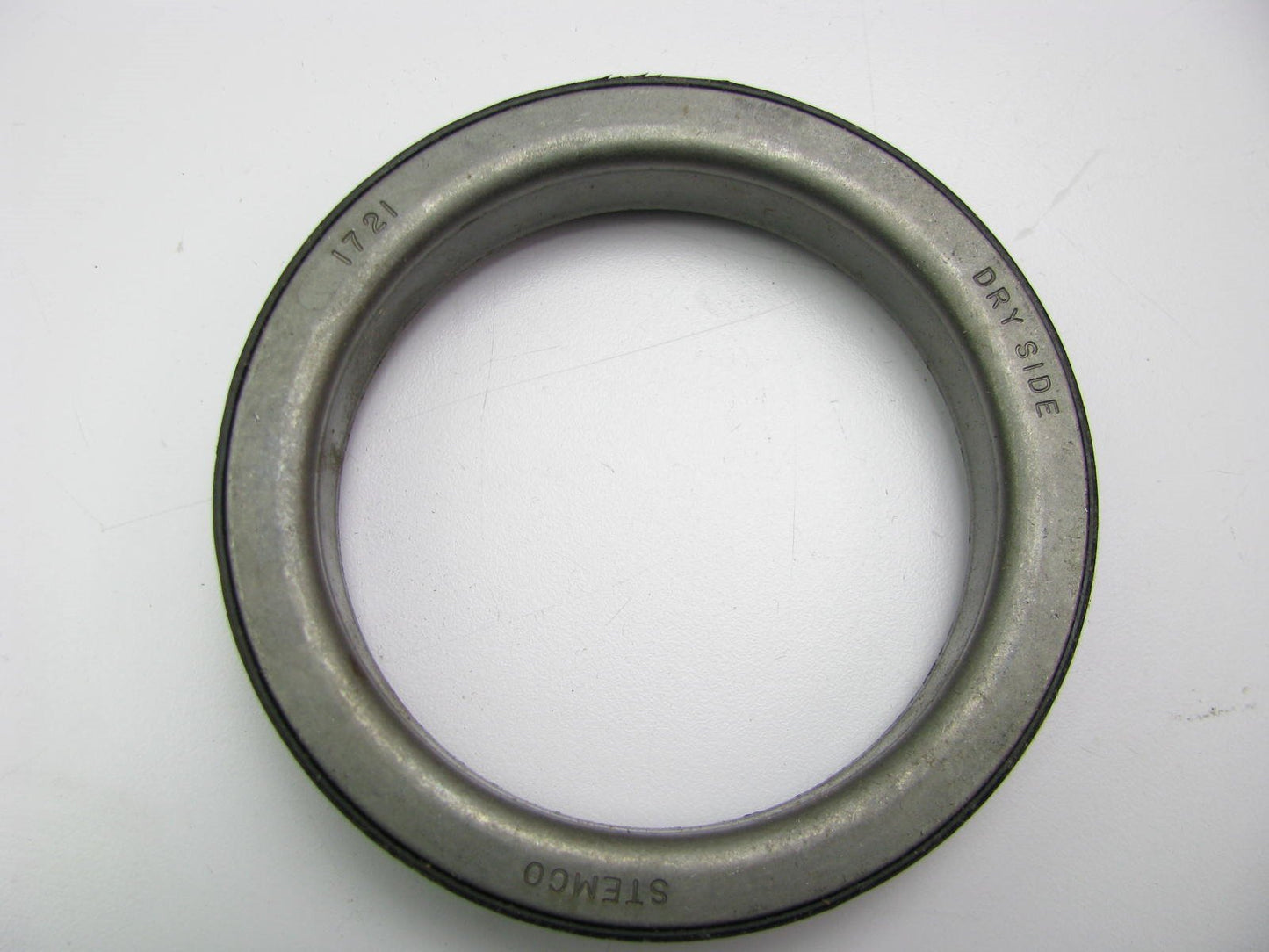 NEW OEM Ford E5HZ-1190-A Front Wheel Hub Grease Retainer Seal