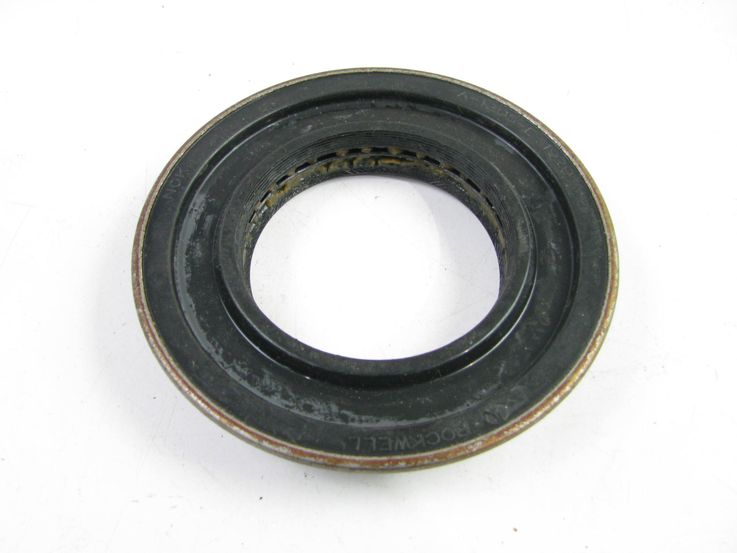 NEW - OEM Ford E5HZ-4676-C Differential Pinion Seal Rear