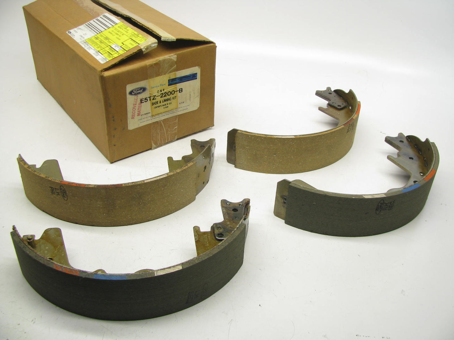 NEW GENUINE OEM Ford E5TZ-2200-B Rear Drum Brake Shoes   12 X 2-1/2'' Brakes