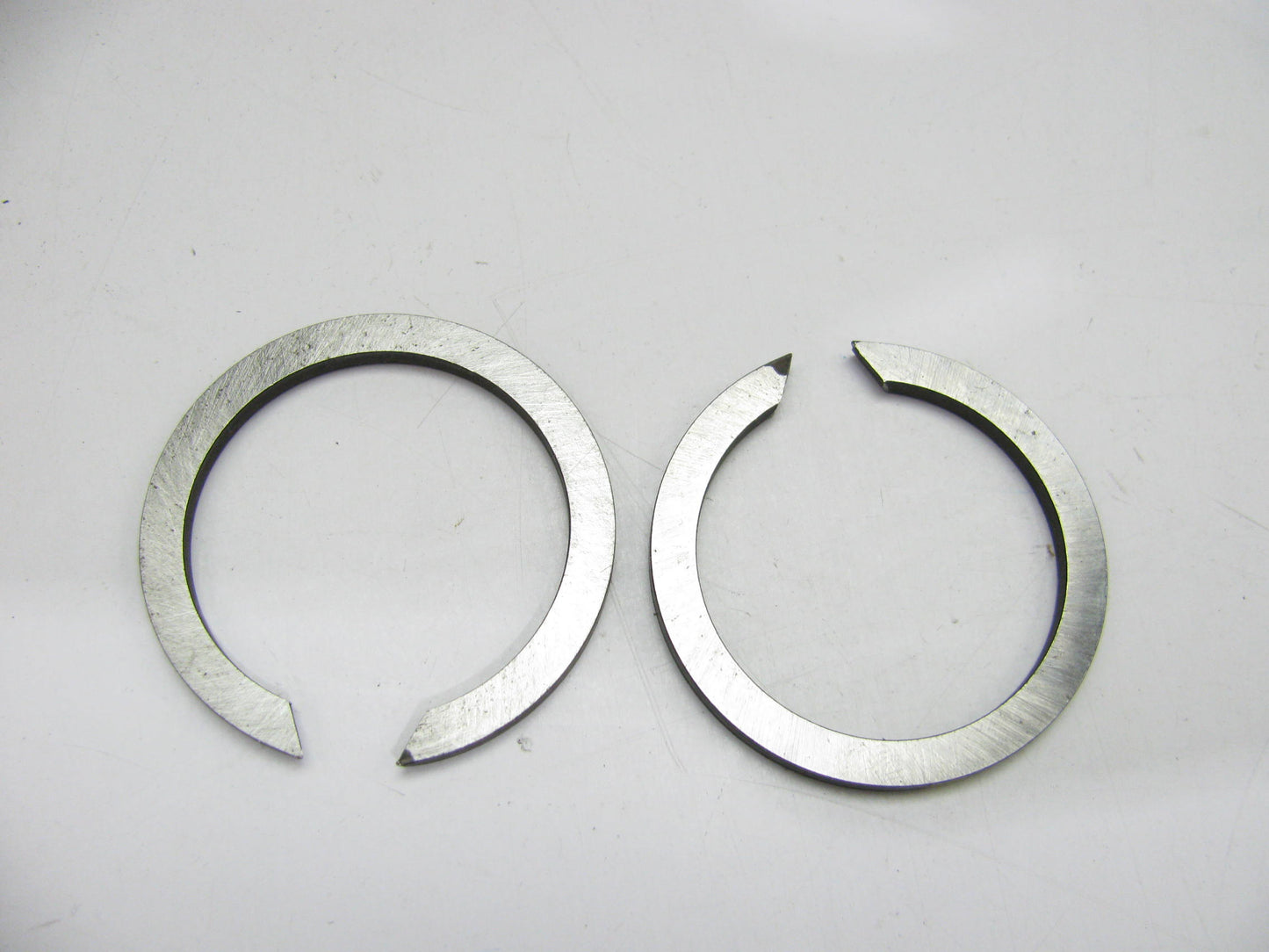 (2) NEW - OEM Ford E5TZ-7030-E Manual Transmission Front Mainshaft Snap Ring TK5