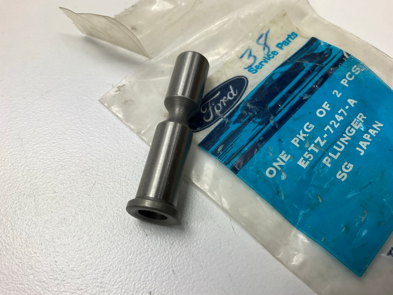 NEW - OEM Ford E5TZ-7247-A Manual Transmission Neutral Return Plunger - FM146