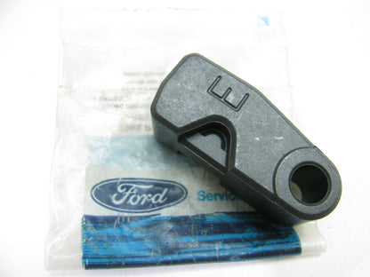 NEW - OEM Ford E5TZ-7330-B Automatic Transmission Intermediate Servo Lever  A4LD