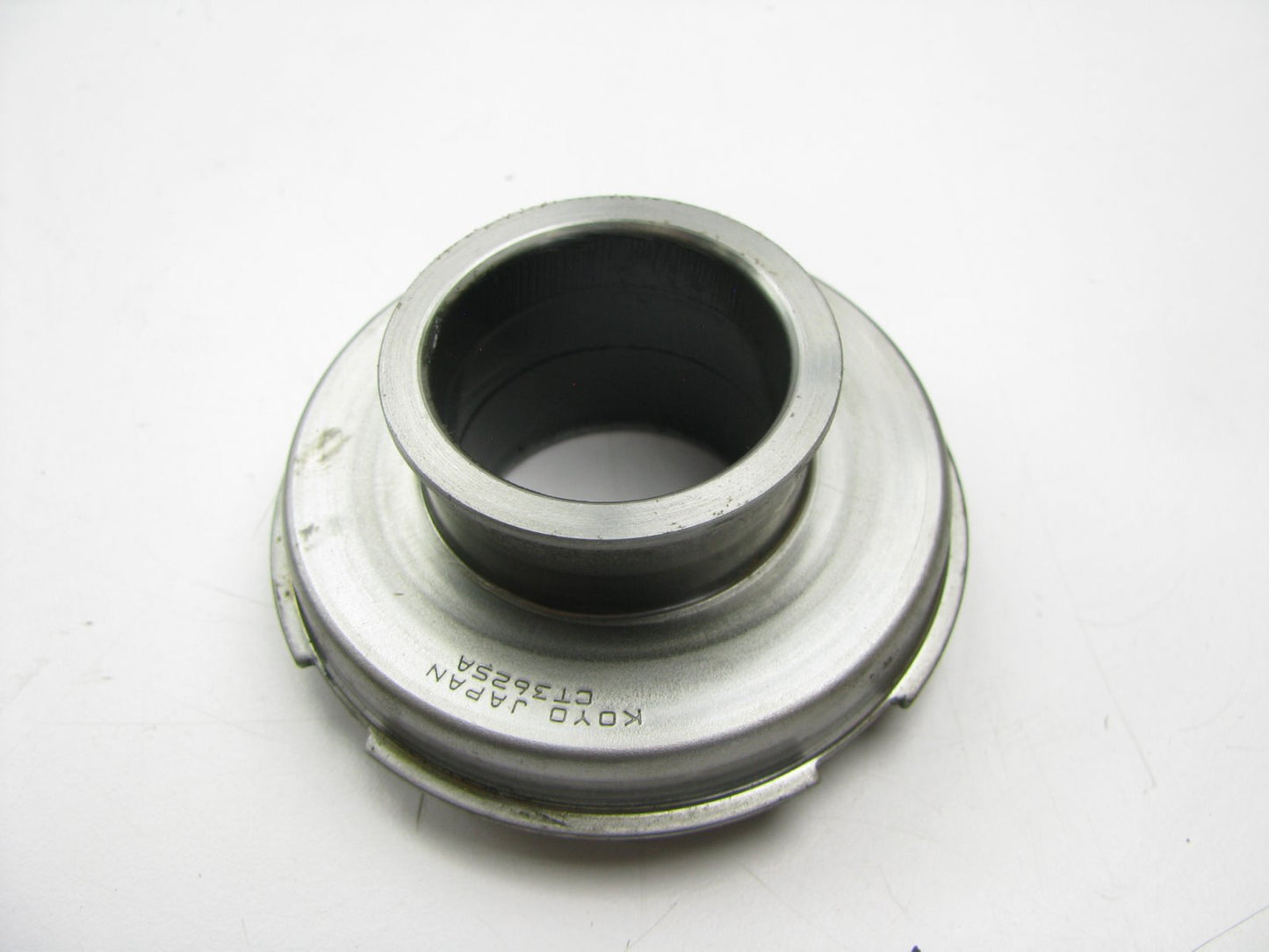 NEW - OEM Ford E5TZ-7548-B Clutch Release Bearing