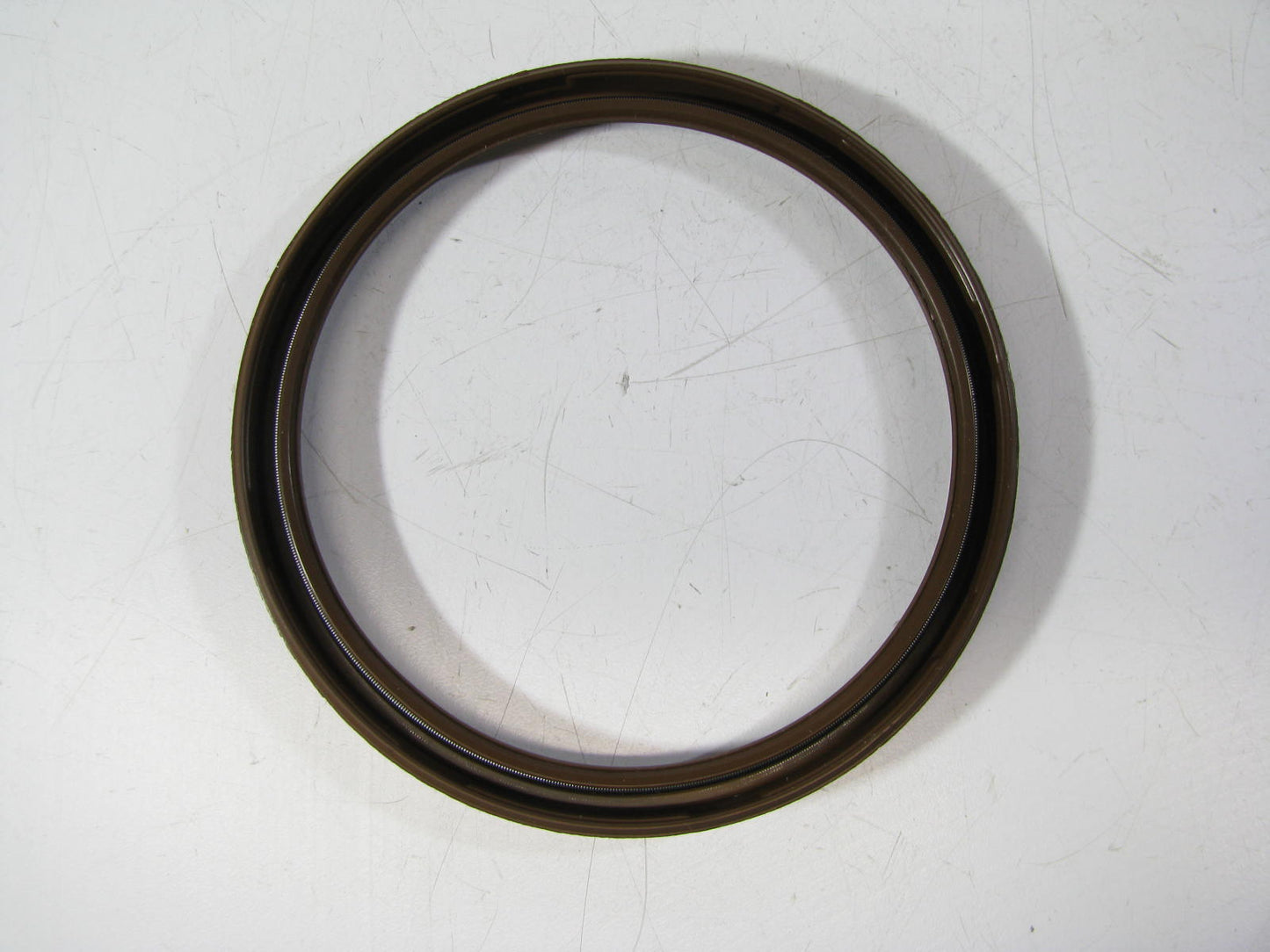 NEW GENUINE Ford E5ZZ-6701-A Rear Main Crankshaft Seal