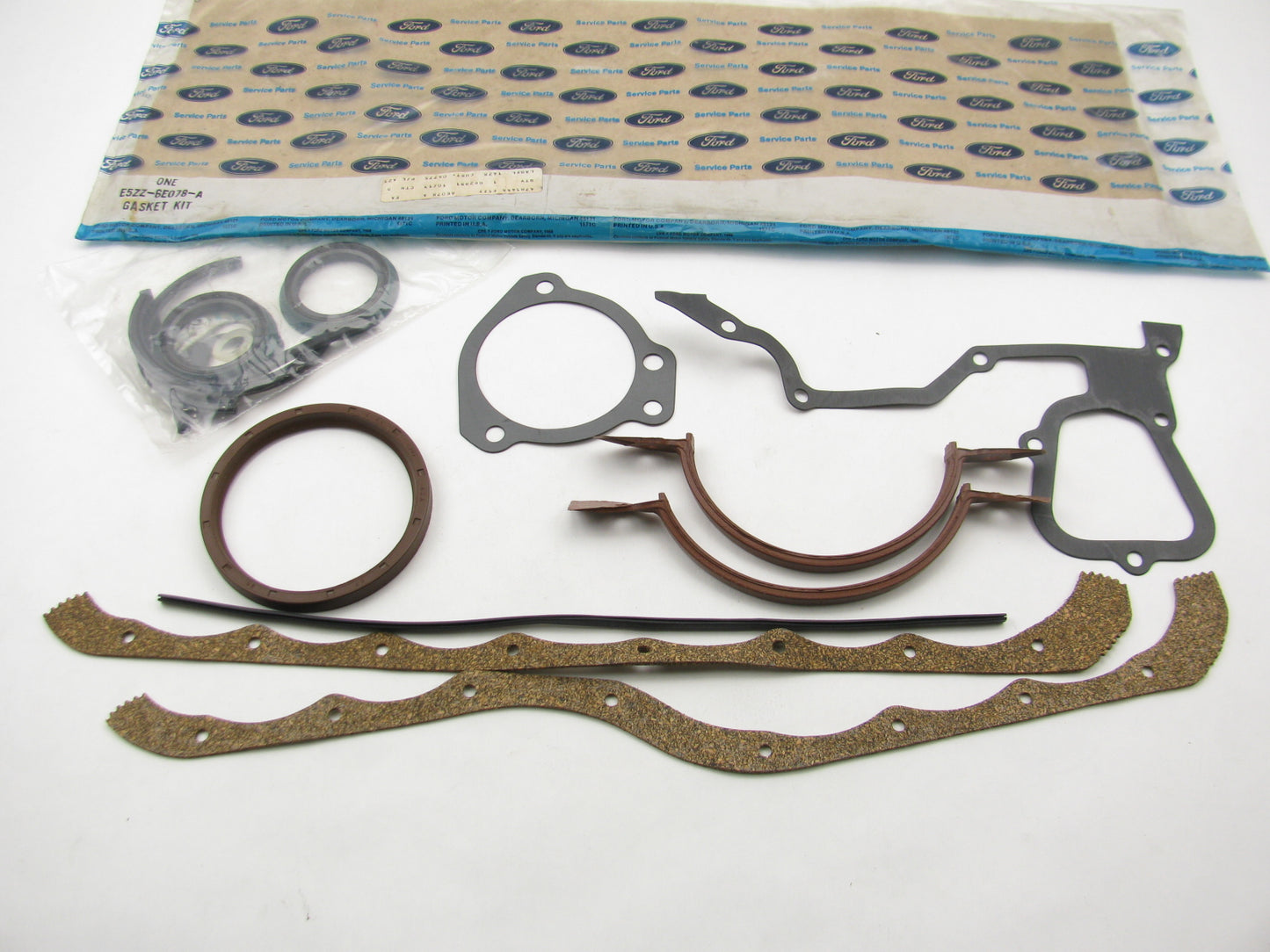 NEW - OEM Ford E5ZZ-6E078-A Lower Engine Gasket Set 1982-1986 2.3L