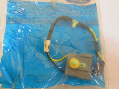 NEW - OEM Ford E69Z-15A056-A Cigar Lighter Wiring Assembly 1986-1992 Aerostar