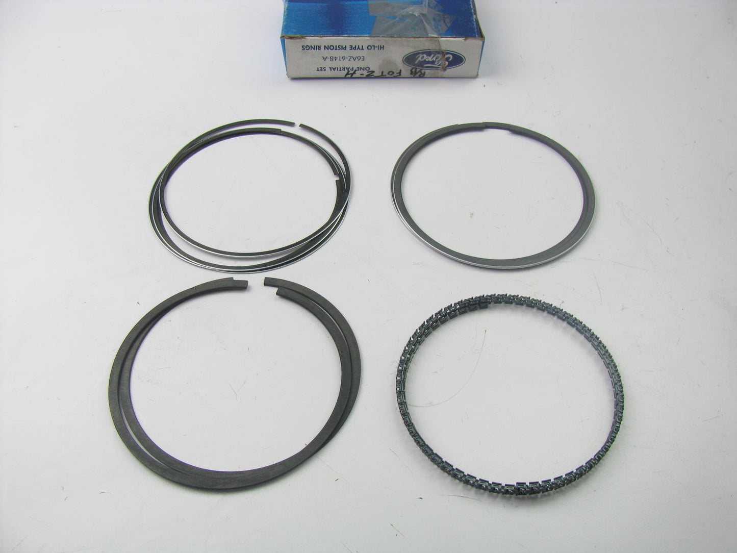 NEW - OEM Ford E6AZ-6148-A Partial Piston Rings - Standard 1986-1995 5.0L-V8