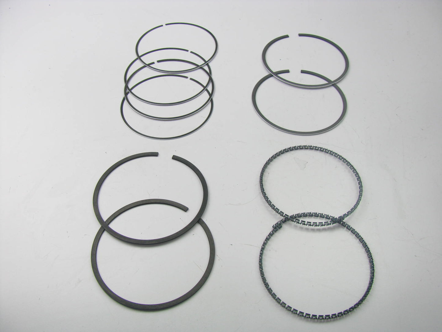 NEW - OEM Ford E6AZ-6148-A Partial Piston Rings - Standard 1986-1995 5.0L-V8