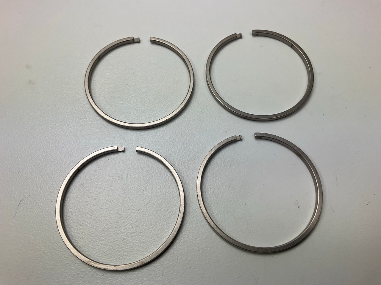 (4) NEW Ford E6AZ-7F273-A Automatic Transmission Output Shaft Housing Seal, AOD