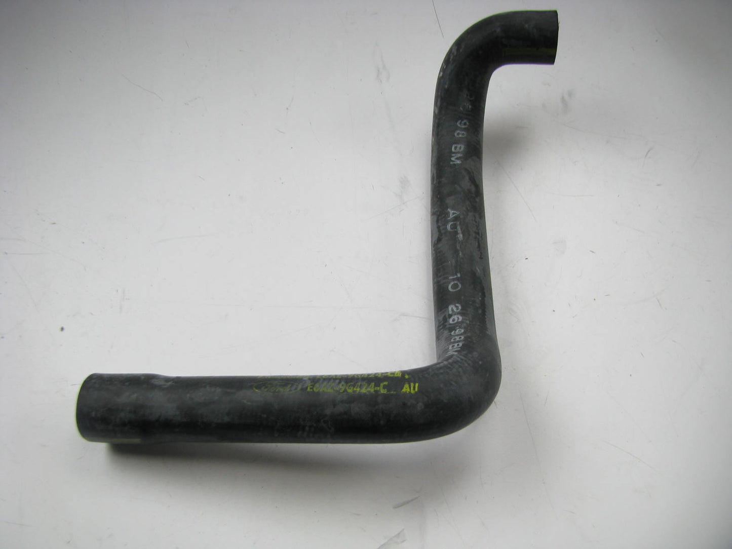 NEW - OEM Ford E6AZ-9G424-C Exhaust Air Supply Hose 1986-1989 LTD 302 5.0L-V8