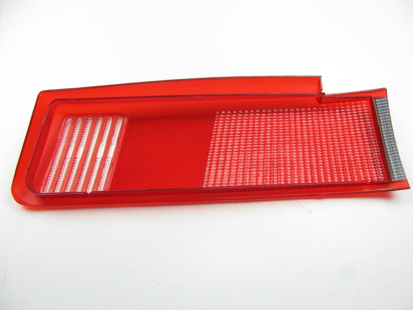 NEW - OEM Ford E6DZ-13451-A Rear Left Tail Light Lamp Lens Only 1986-1988 Taurus