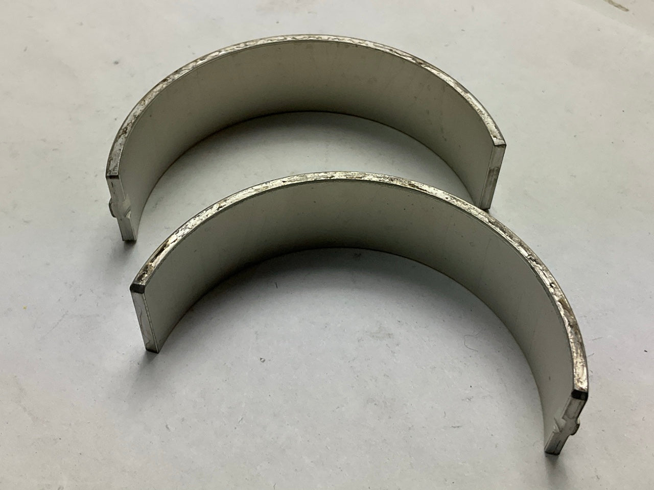 NEW - OEM Ford E6DZ-6333-E Front Lower Intermmediate Main Bearing STD 86-89 3.0L