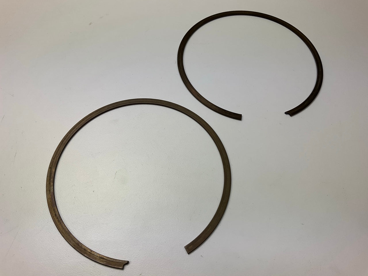 (2) NEW OEM Ford E6DZ-7D483-M Transmission Direct Clutch Snap Ring .050'' - AXOD