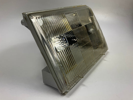 NEW - OEM Ford E6FZ-13007-A Front Right Headlight Headlamp 1985-1988 Escort