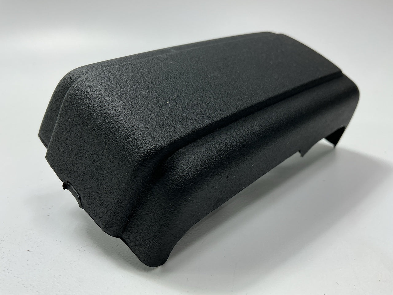 NEW - OEM Ford E6FZ-17984-A Rear Right Bumper Guard 1985-1989 Escort