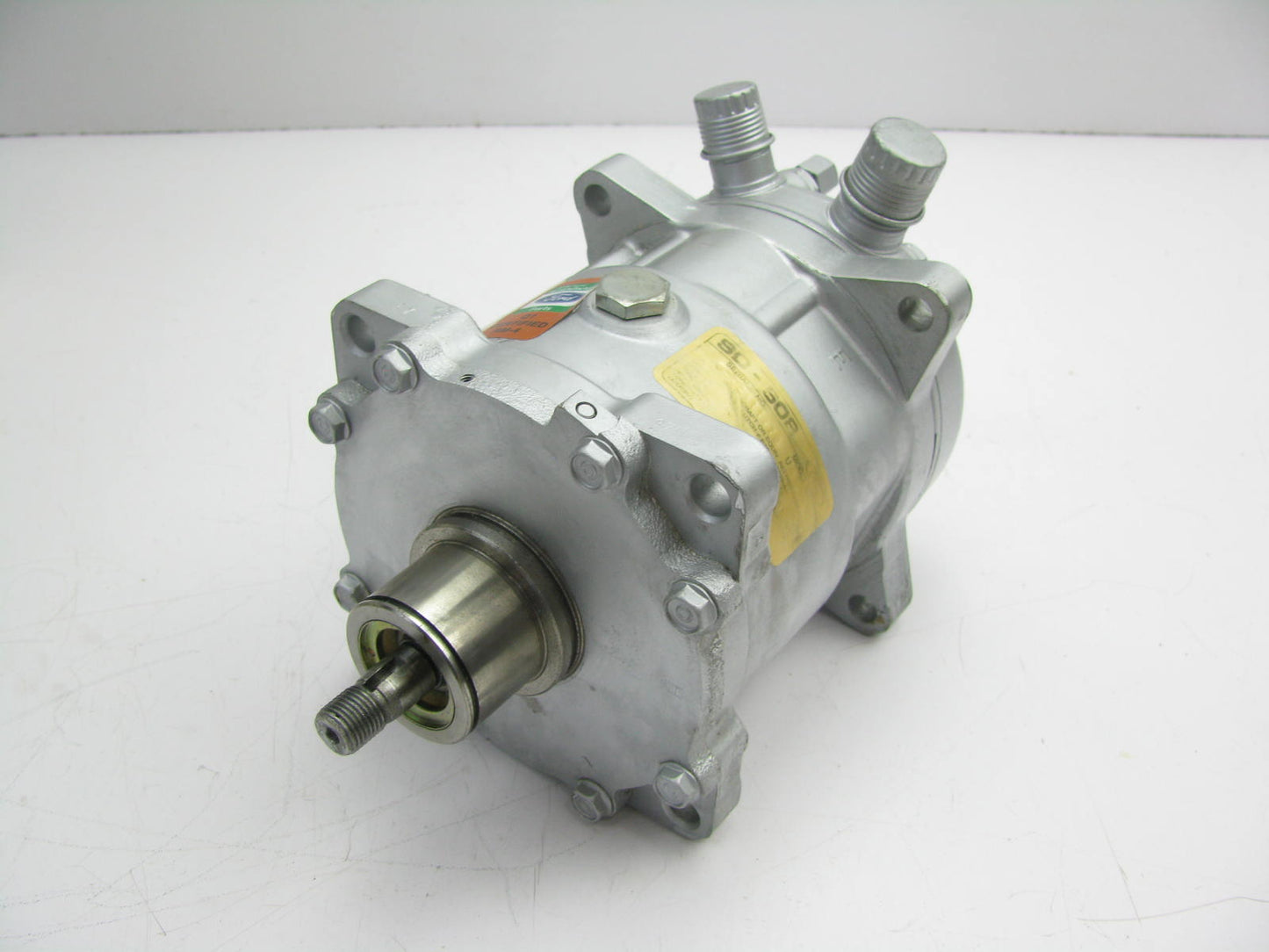 REMAN. Ford E6FZ-19703-BX A/C Compressor