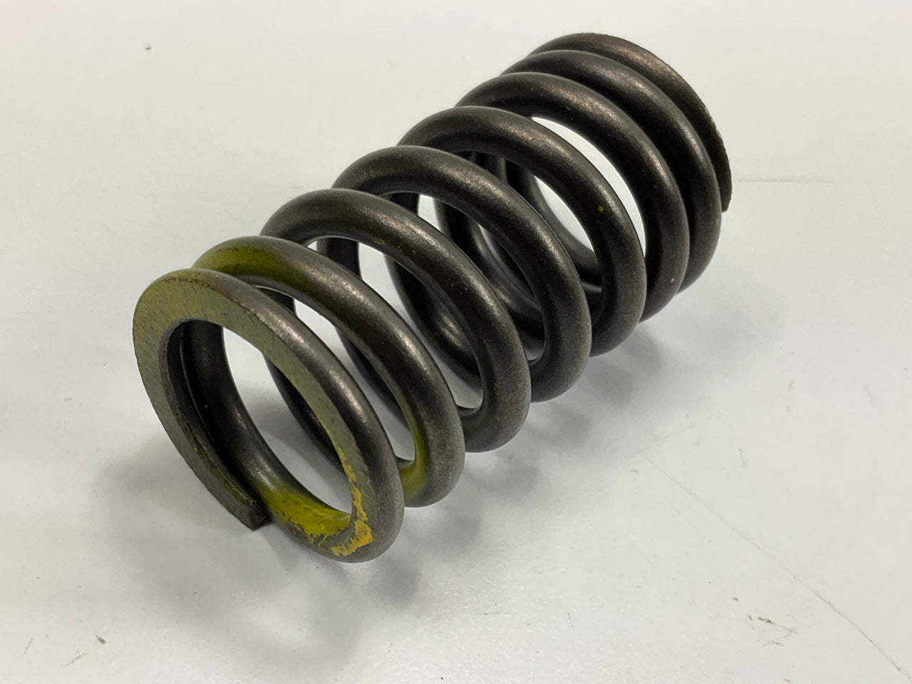 NEW - OEM Ford E6FZ-6513-A Engine Intake Valve Spring