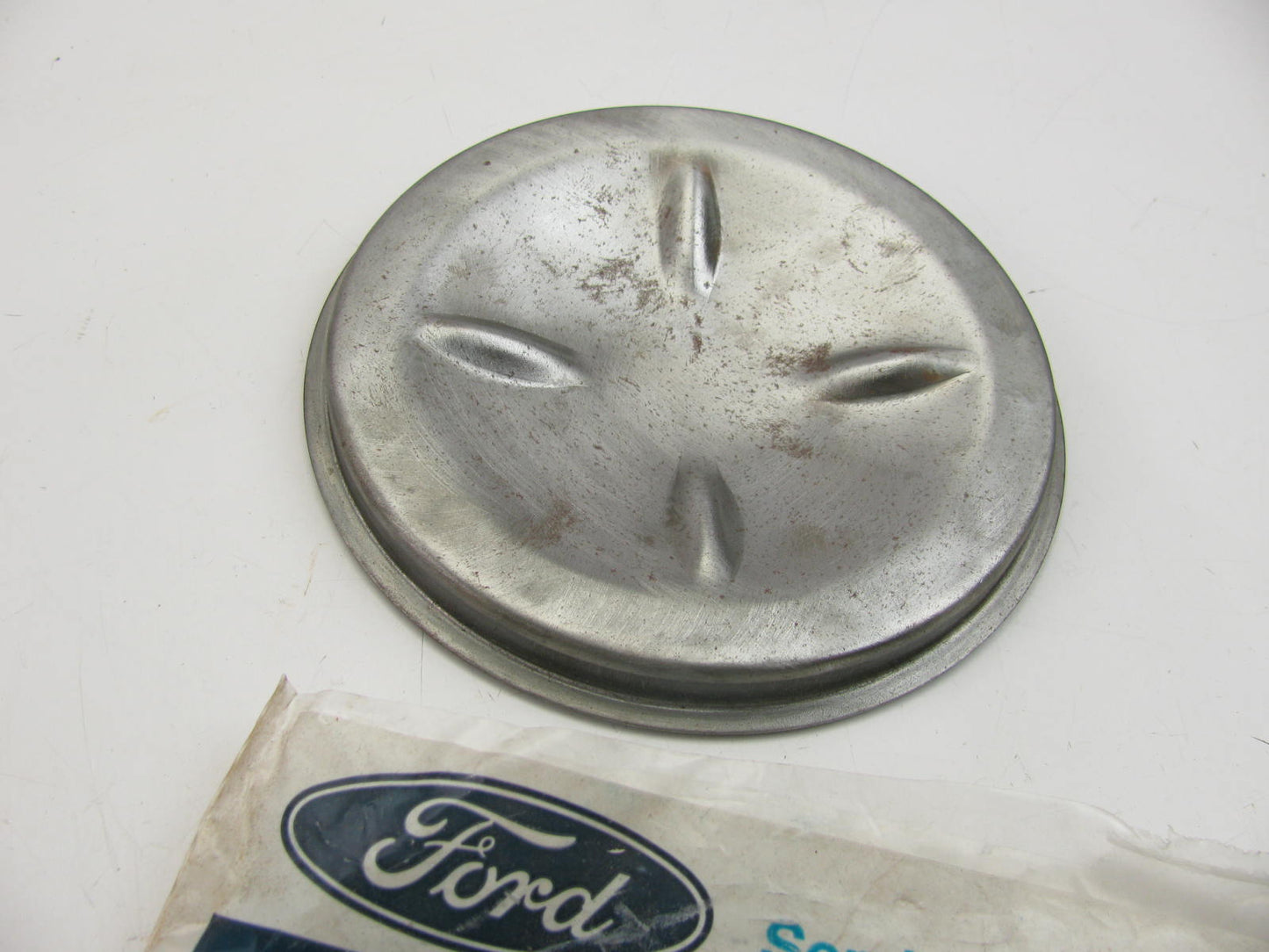 NEW - OEM Ford E6HZ-6017-A Camshaft Gear Cover 1986-1994 6.6L 7.8L-L6 FTO Diesel