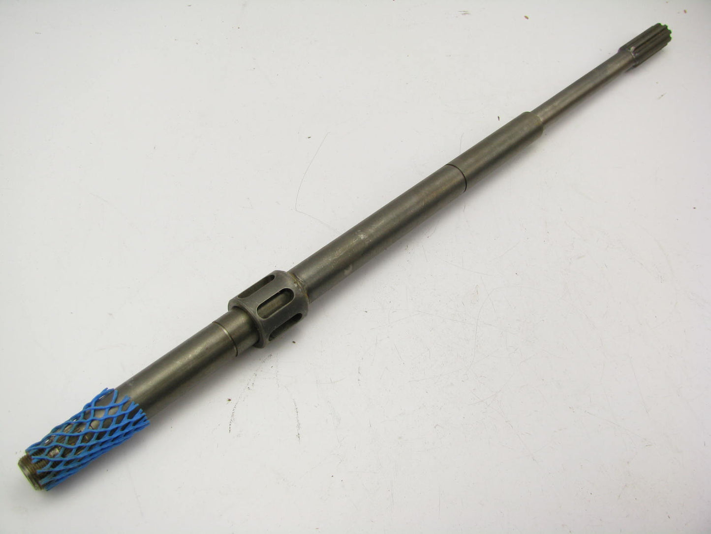 NEW - OEM Ford E6HZ3A526A Steering Column Shaft Assembly 1986-1998 CF600/700