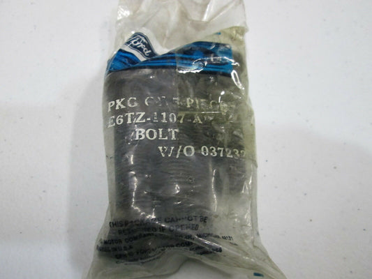 (5) NEW - OEM Ford E6TZ-1107-A Rear Wheel Lug Studs