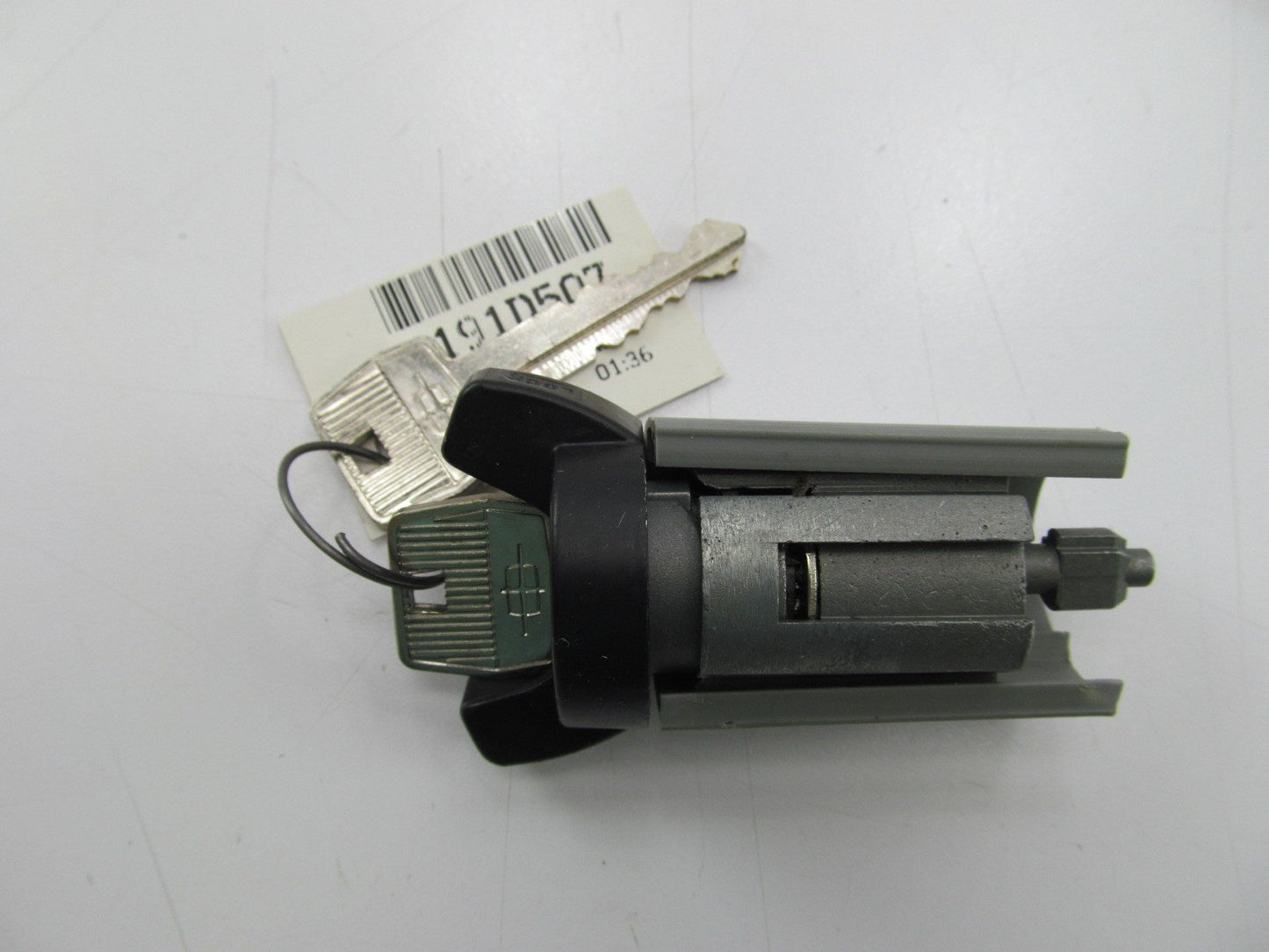 1986-1987 Lincoln Continental Ignition Lock Cylinder + 2 Door Locks E6VY5422050B