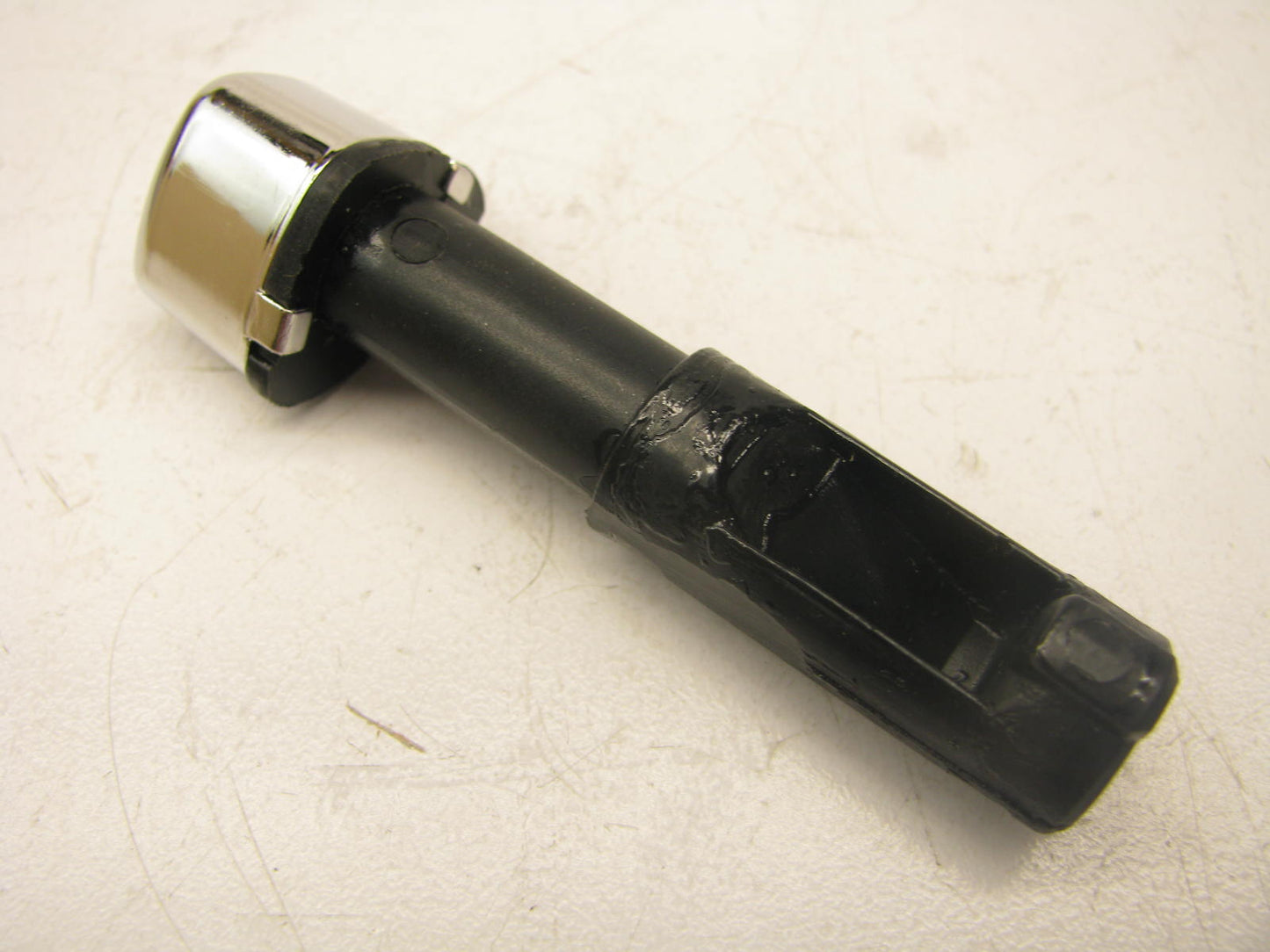 New Genuine OEM Auto Shift Button NOS 1986-1993 Ford Mustang E6ZZ-7C488-A