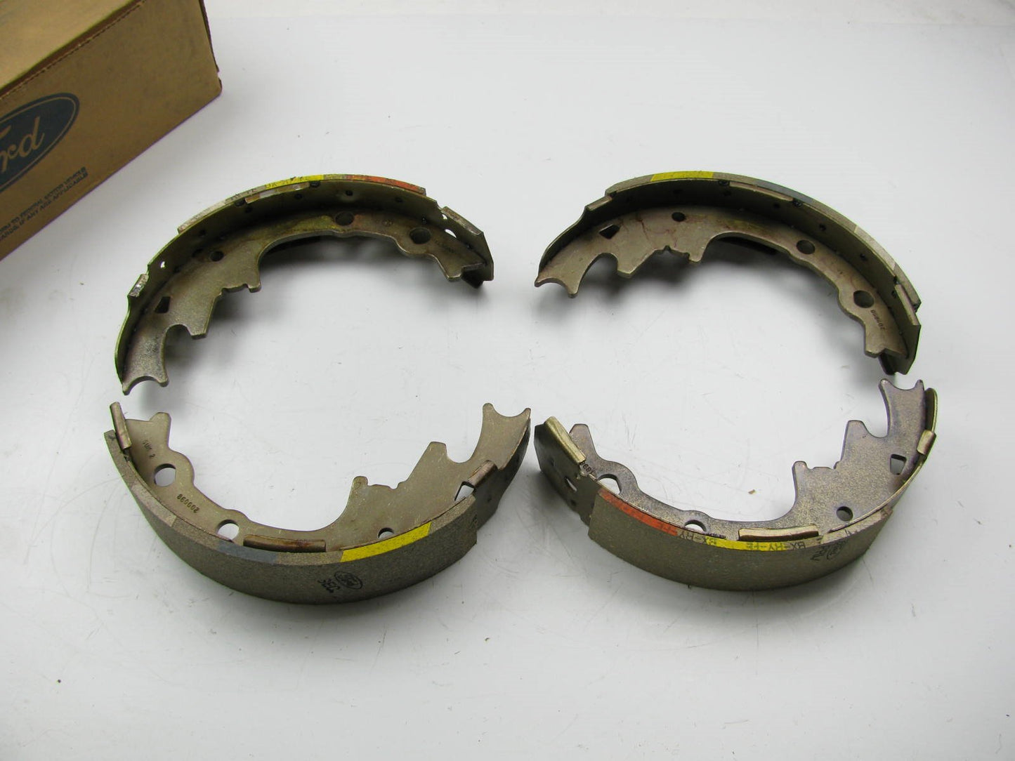 New Genuine Ford E6ZZ2200A Rear Drum Brake Shoes For 87-93 Mustang, 85-88 Cougar