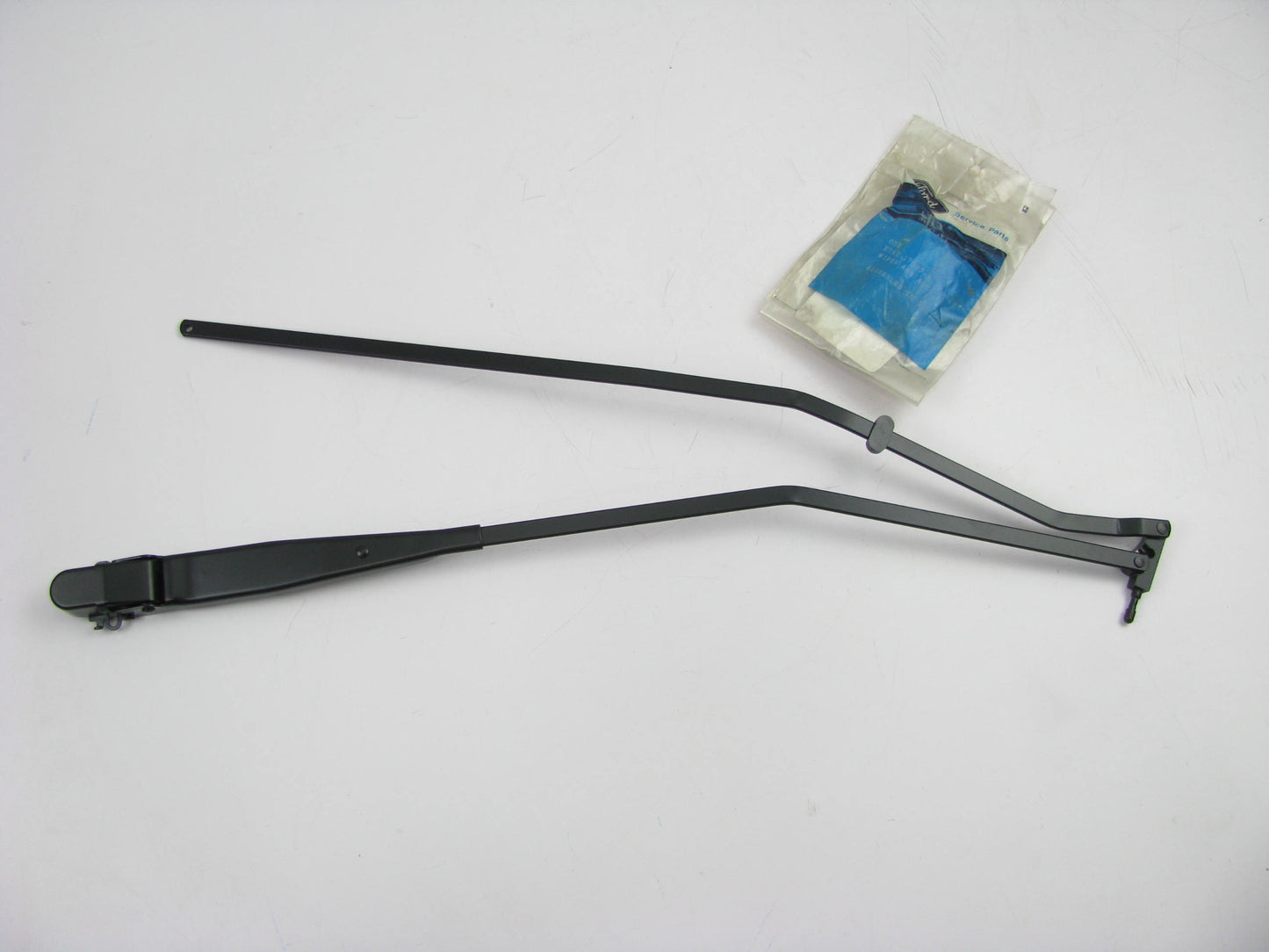 NEW GENUINE Front Left Drivers Side Windshield Wiper Arm OEM Ford E7AZ-17527-A