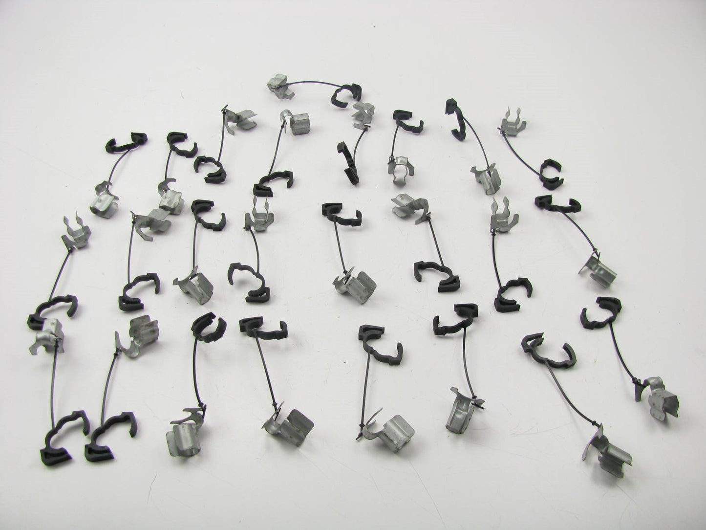 FORD FUEL LINE CLIP AND TETHER LOT OF 25 PCS - OEM Ford E7AZ-9A317-A