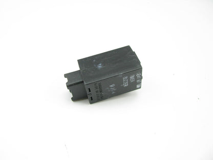 NEW - OEM Ford E7GZ-13A025-B Warning Buzzer Relay 1991-1994 Mercury Capri