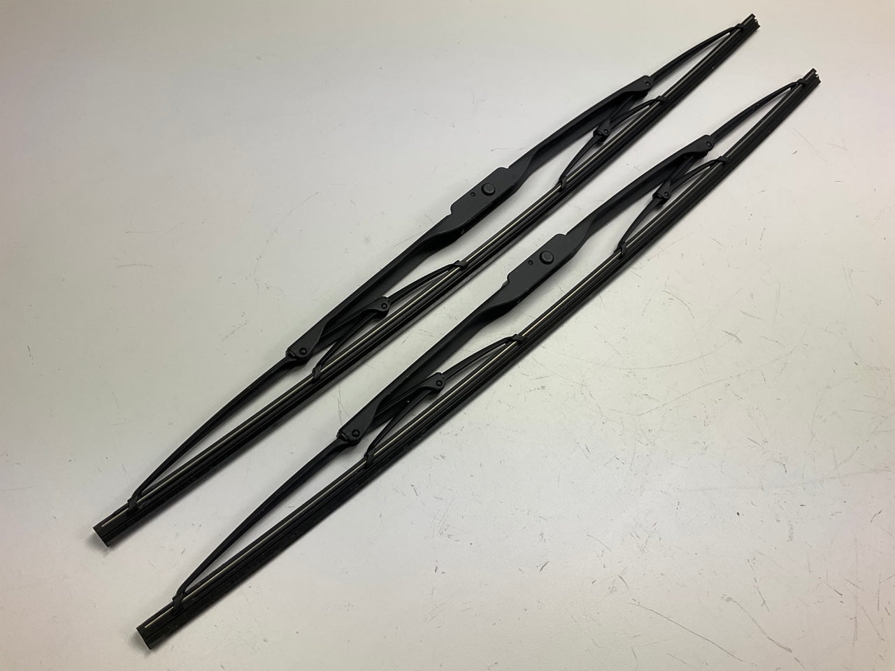 NEW - OEM Ford E7GZ-17528-A Windshield Wiper Blades For 1987-1989 Mercury Tracer