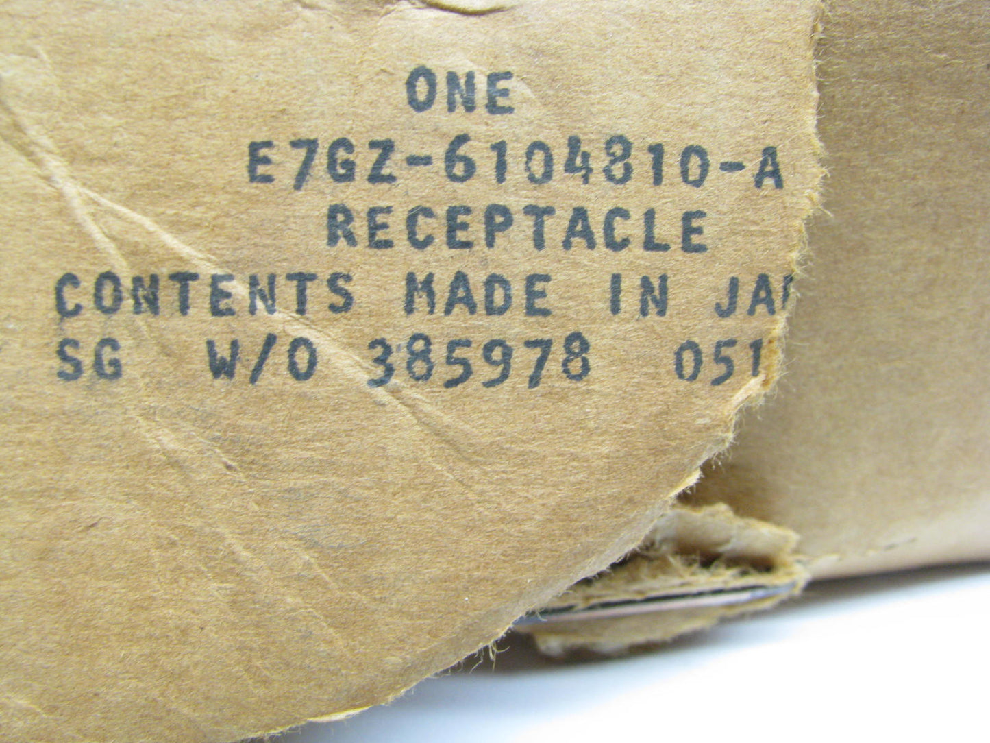 NEW - OEM Ford E7GZ-6104810-A Ash Tray Receptacle For 1987-1989 Mercury Tracer