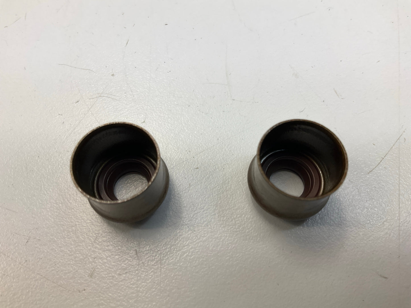 (6) NEW - OEM Ford E7GZ-6571-A Engine Valve Stem Seals