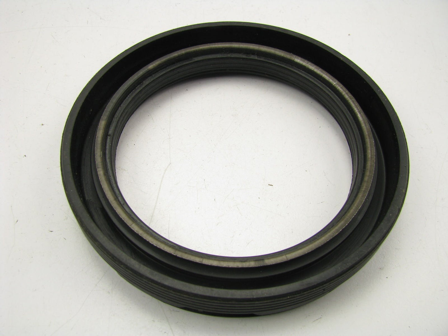 NEW - OEM Ford E7HZ-1175-A Wheel Seal - Rear Inner