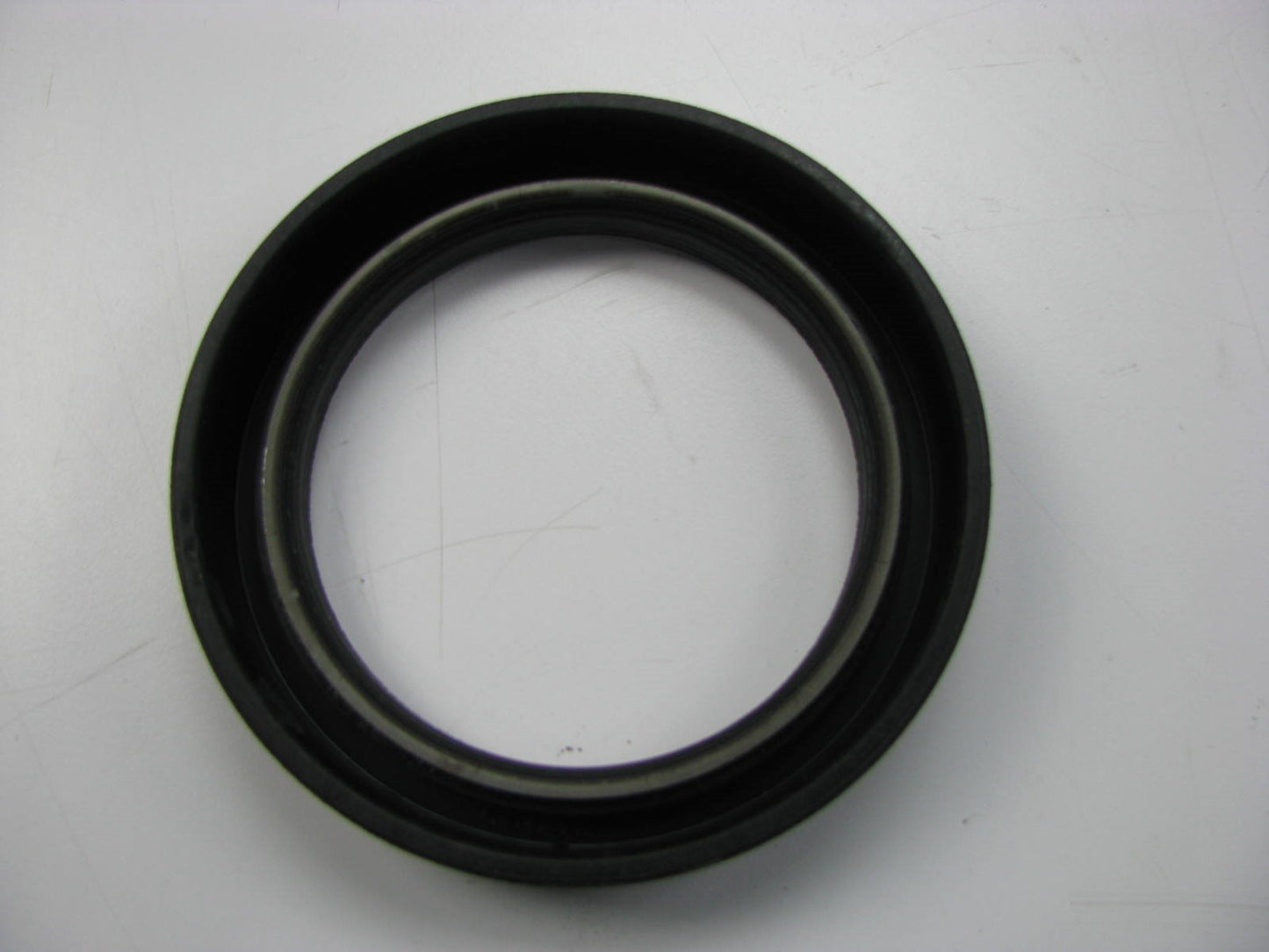 NEW GENUINE OEM Ford E7HZ-1190-A Front Inner Wheel Seal