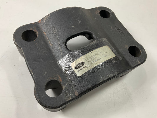 NEW - OEM Ford E7HZ-5796-B Rear Leaf Spring Seat Cap - E7HT-5796-BB