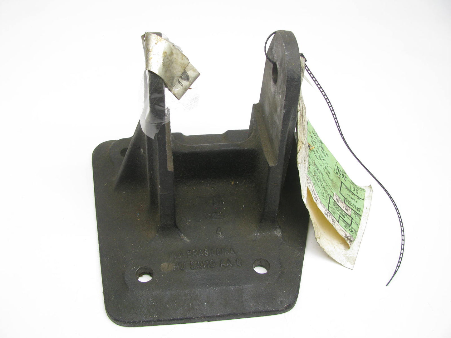 NEW - OEM Ford E7HZ-5A119-A Right Cab Pivot Upper Bracket 1987-94 CF6000 CF7000