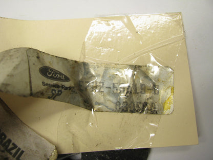 NEW - OEM Ford E7HZ-5A119-B Left Cab Pivot Upper Bracket 1987-94 CF6000 CF7000