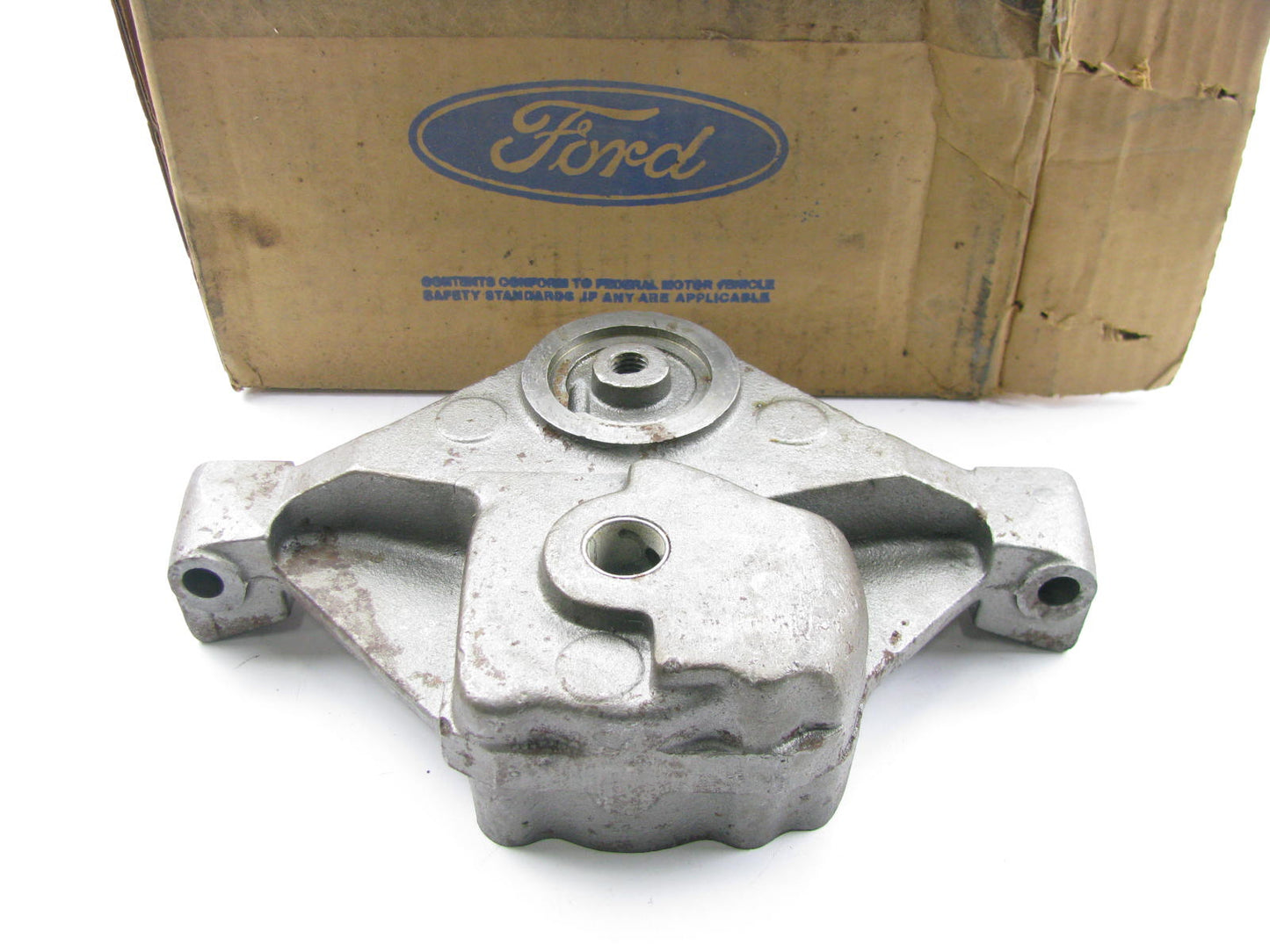 NEW - OEM Ford E7HZ-6603-A Engine Oil Pump Housing For 7.8L Diesel Tractor