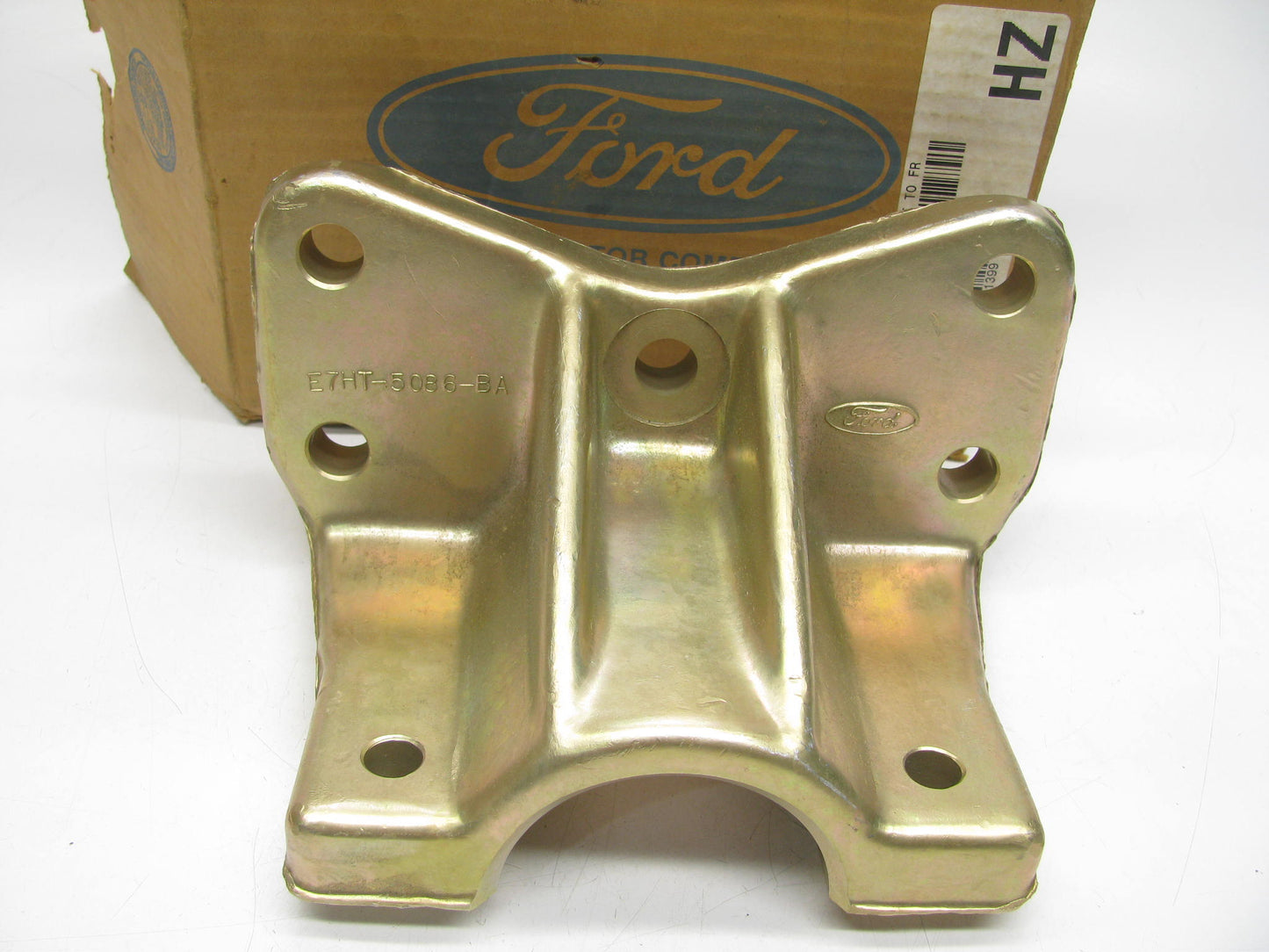 NEW - OEM Ford E7HZ-6A067-G Engine Support Frame Bracket 1987-90 L-Series 7.8L