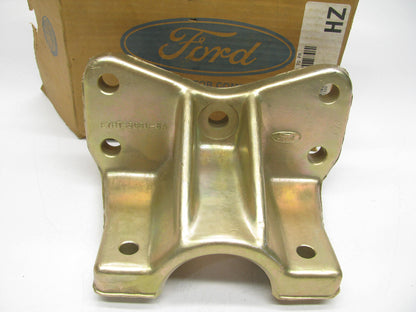 NEW - OEM Ford E7HZ-6A067-G Engine Support Frame Bracket 1987-90 L-Series 7.8L