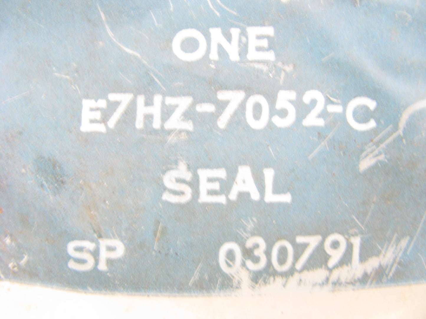 NEW - OEM Ford E7HZ-7052-C Output Shaft Rear Bearing Cap Seal - Spicer 7 Speed