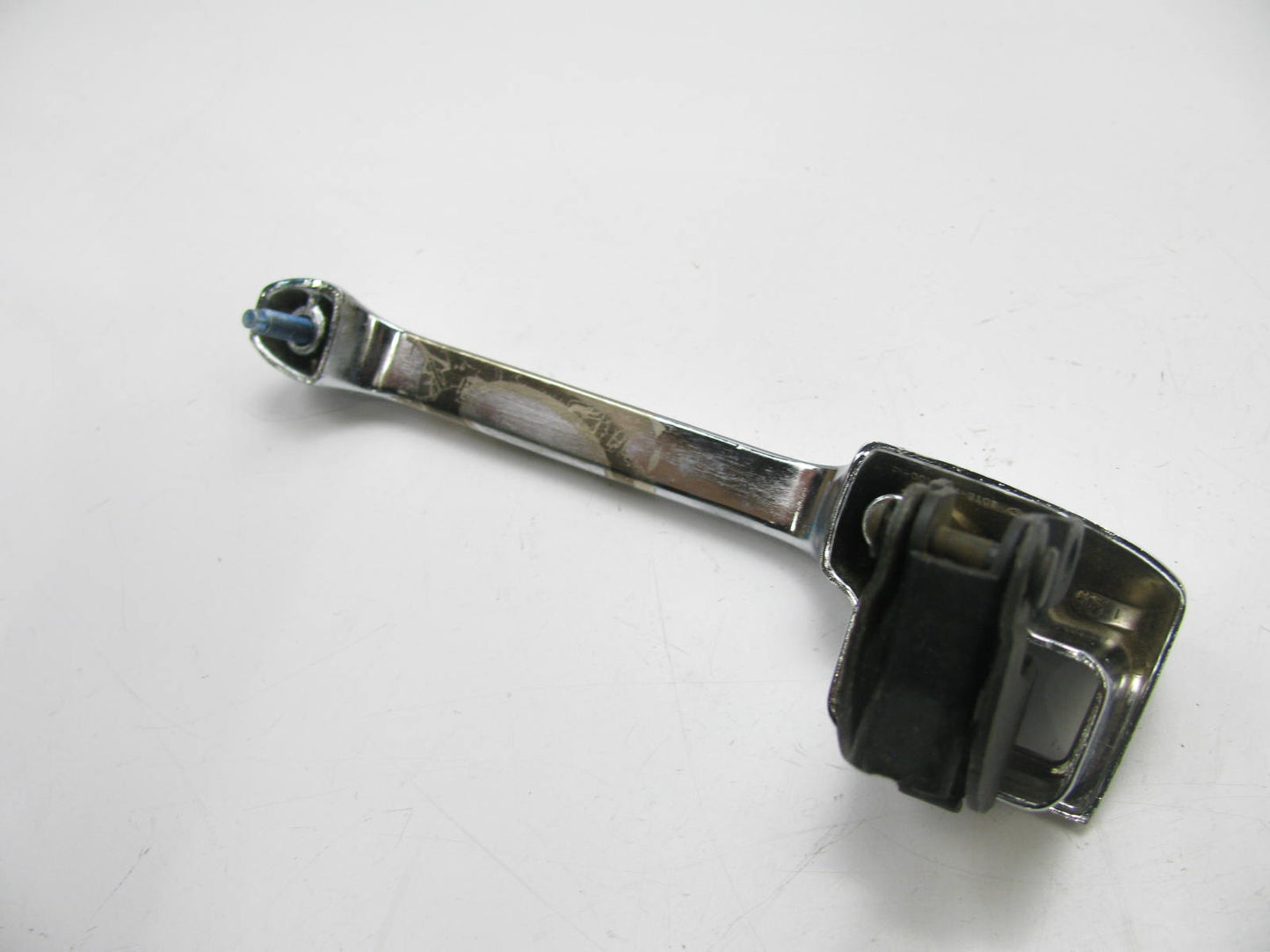 DAMAGED CHROME - Ford E7TZ-1522404-A Front Right Passenger Side Door Handle
